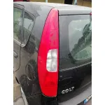 MITSUBISHI COLT BERLINA 5 (Z30A) MITSUBISHI COLT BERLINA 5 (Z30A) '2005 1.1 INFORM (D) NEGRO 2004