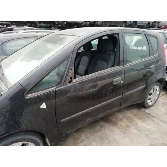 MITSUBISHI COLT BERLINA 5 (Z30A) '2005 1.1 INFORM (D) NEGRO