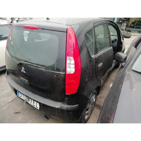 MITSUBISHI COLT BERLINA 5 (Z30A) '2005 1.1 INFORM (D) NEGRO
