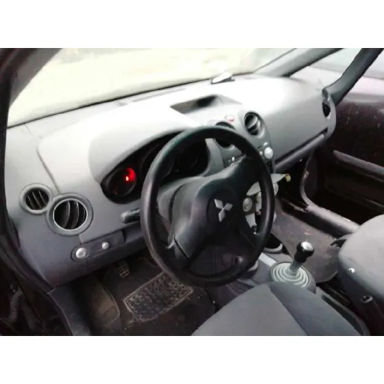 MITSUBISHI COLT BERLINA 5 (Z30A) '2005 1.1 INFORM (D) NEGRO