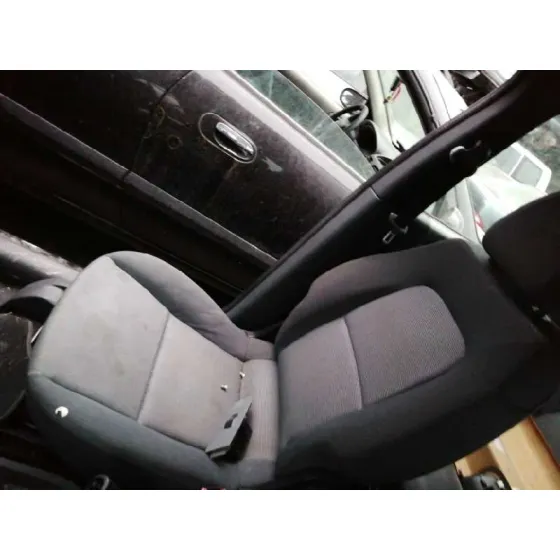 MITSUBISHI COLT BERLINA 5 (Z30A) '2005 1.1 INFORM (D) NEGRO