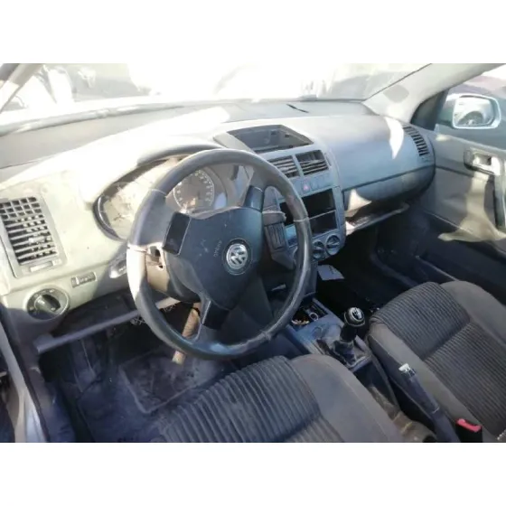 VOLKSWAGEN POLO (9N3) '2005 1.4 TDI GRIS