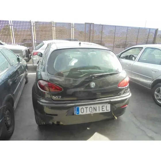 ALFA ROMEO 147 (190) '2005 1.9 JTD DISTINCTIVE NEGRO