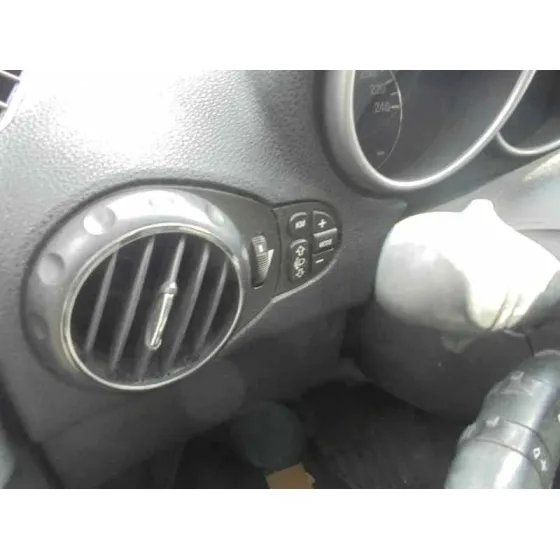 ALFA ROMEO 147 (190) '2005 1.9 JTD DISTINCTIVE NEGRO
