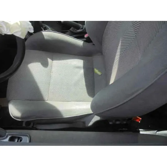 ALFA ROMEO 147 (190) '2005 1.9 JTD DISTINCTIVE NEGRO
