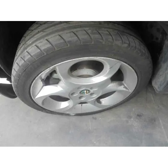 ALFA ROMEO 147 (190) '2005 1.9 JTD DISTINCTIVE NEGRO