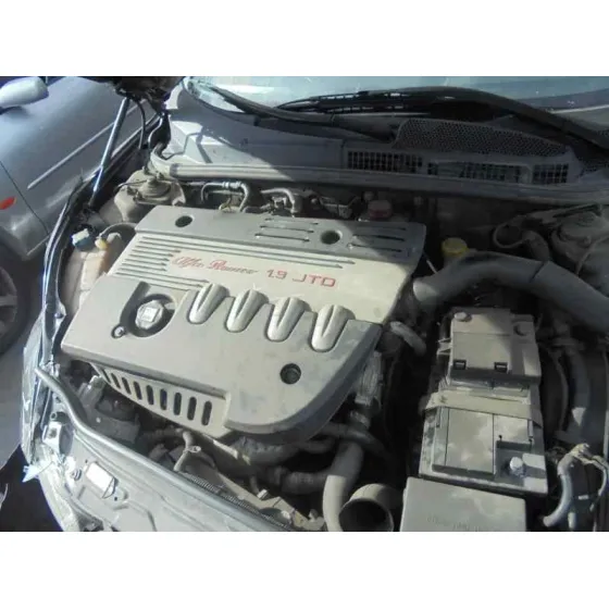 ALFA ROMEO 147 (190) '2005 1.9 JTD DISTINCTIVE NEGRO