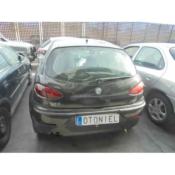ALFA ROMEO 147 (190) '2005 1.9 JTD DISTINCTIVE NEGRO