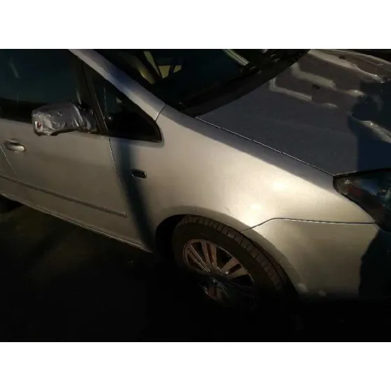 FORD FOCUS C-MAX (CAP) '2004 2.0 CAT GRIS PLATA