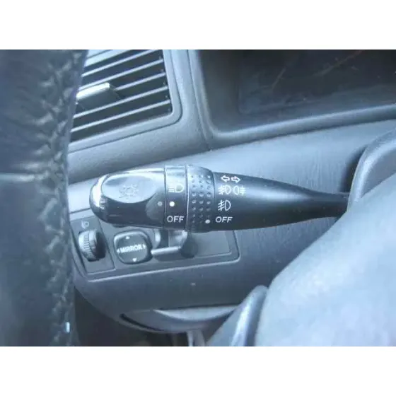 TOYOTA COROLLA (E12) '2002 1.6 LINEA SOL BERLINA 3/5 PLATA