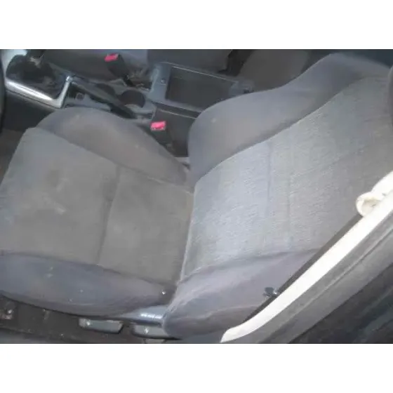 TOYOTA COROLLA (E12) '2002 1.6 LINEA SOL BERLINA 3/5 PLATA