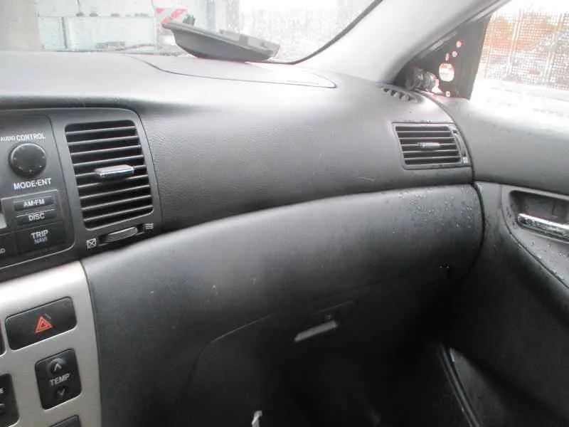 TOYOTA COROLLA (E12) TOYOTA COROLLA (E12) '2003 2.0 D-4D SOL BERLINA GRIS 2003