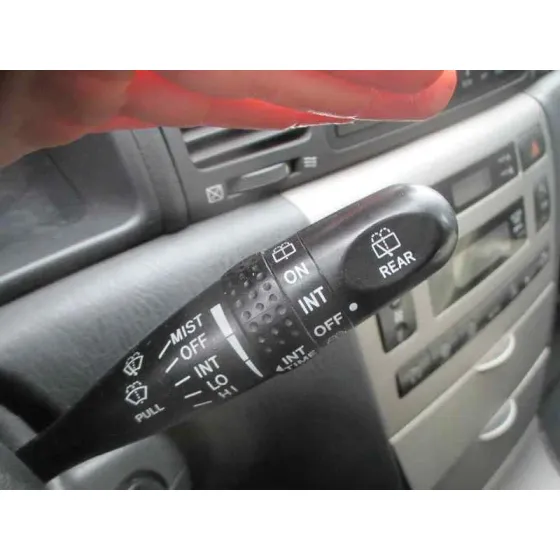TOYOTA COROLLA (E12) '2003 2.0 D-4D SOL BERLINA GRIS