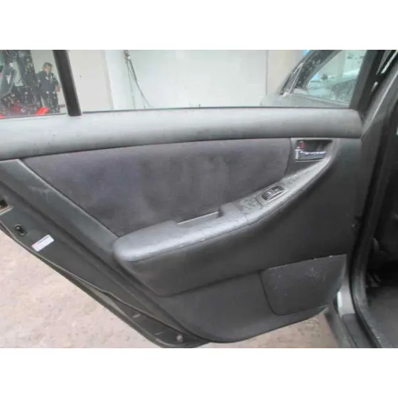 TOYOTA COROLLA (E12) '2003 2.0 D-4D SOL BERLINA GRIS