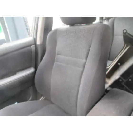 TOYOTA COROLLA (E12) '2003 2.0 D-4D SOL BERLINA GRIS