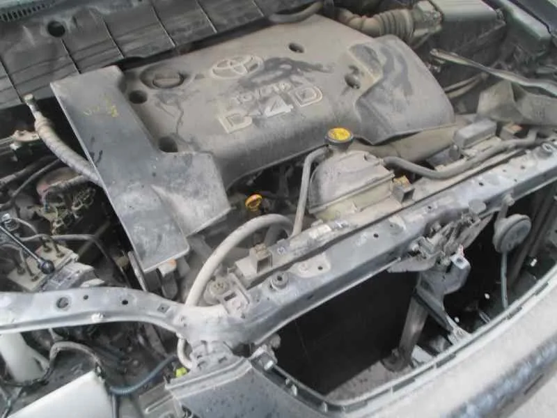 TOYOTA COROLLA (E12) '2003 2.0 D-4D SOL BERLINA GRIS