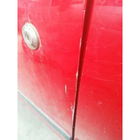 MITSUBISHI COLT BERLINA 3 (CZ) '2006 1.1 CAT ROJO
