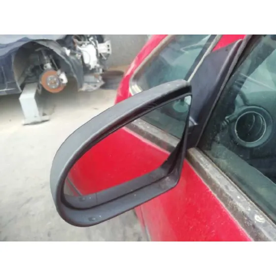 MITSUBISHI COLT BERLINA 3 (CZ) '2006 1.1 CAT ROJO