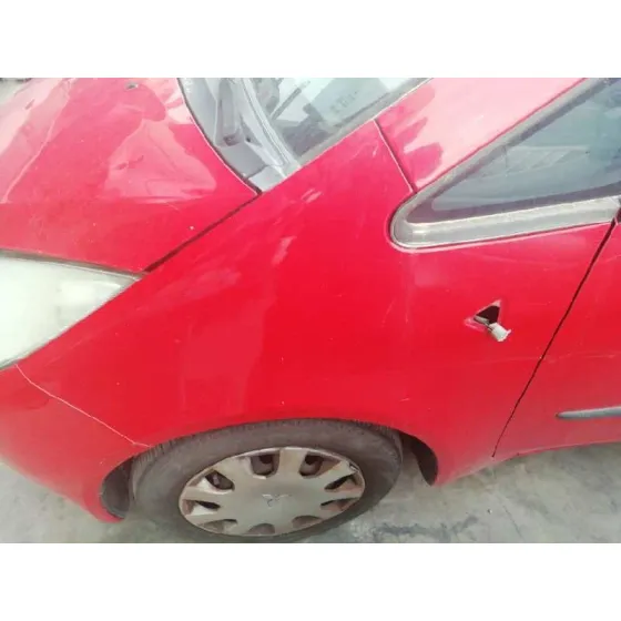 MITSUBISHI COLT BERLINA 3 (CZ) '2006 1.1 CAT ROJO