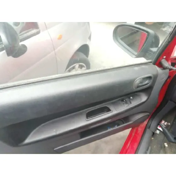 MITSUBISHI COLT BERLINA 3 (CZ) '2006 1.1 CAT ROJO