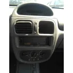 RENAULT CLIO II FASE I (B/CBO) RENAULT CLIO II FASE I (B/CBO) '2001 1.2 ALIZE ROJO 2000