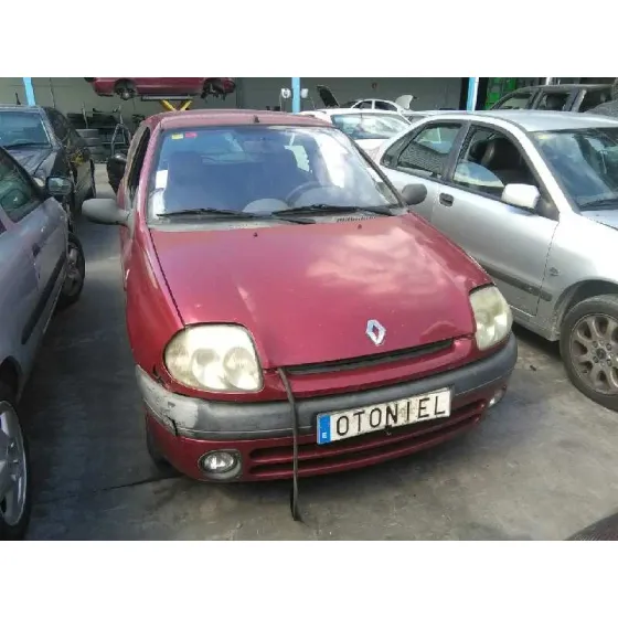 RENAULT CLIO II FASE I (B/CBO) '2001 1.2 ALIZE ROJO