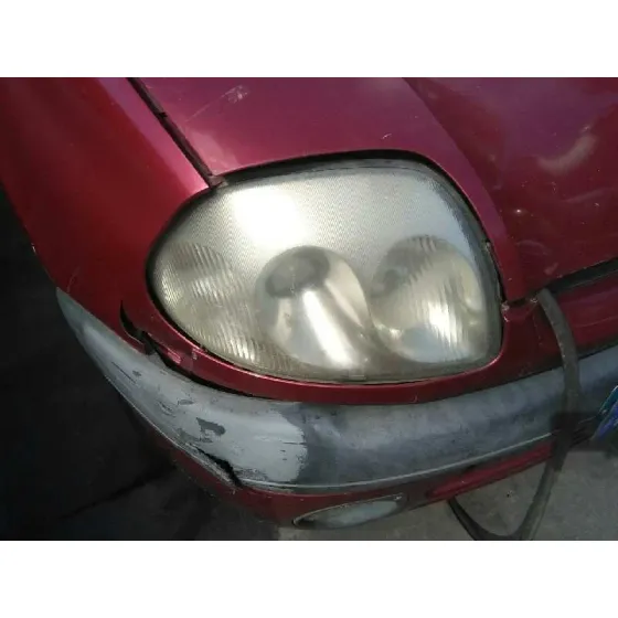 RENAULT CLIO II FASE I (B/CBO) '2001 1.2 ALIZE ROJO