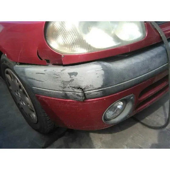 RENAULT CLIO II FASE I (B/CBO) '2001 1.2 ALIZE ROJO