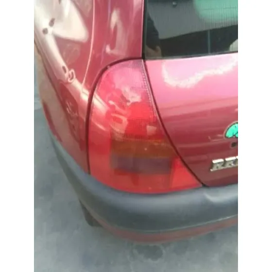 RENAULT CLIO II FASE I (B/CBO) '2001 1.2 ALIZE ROJO