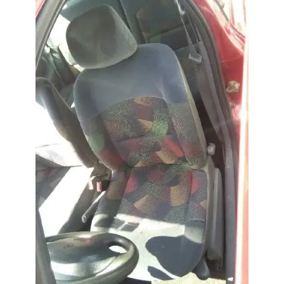RENAULT CLIO II FASE I (B/CBO) '2001 1.2 ALIZE ROJO