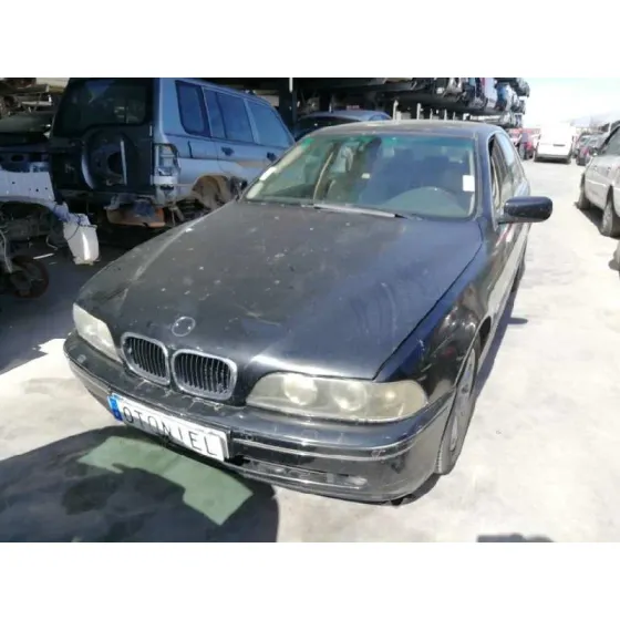 BMW SERIE 5 BERLINA (E39) '2002 530D NEGRO