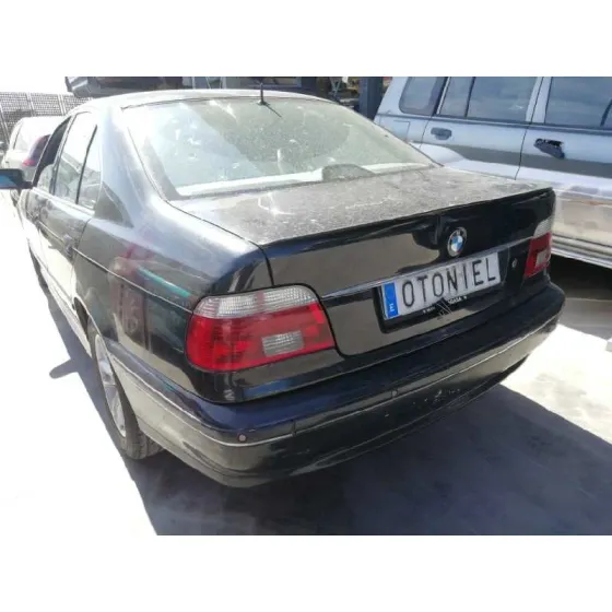 BMW SERIE 5 BERLINA (E39) '2002 530D NEGRO