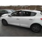 RENAULT MEGANE III BERLINA 5 P RENAULT MEGANE III BERLINA 5 P '2014 LIMITED BLANCO 2014