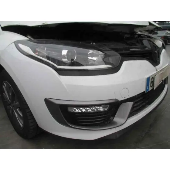 RENAULT MEGANE III BERLINA 5 P '2014 LIMITED BLANCO