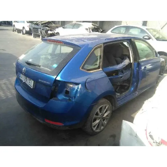 SKODA SPACEBACK (5H) '2015 ACTIVE AZUL
