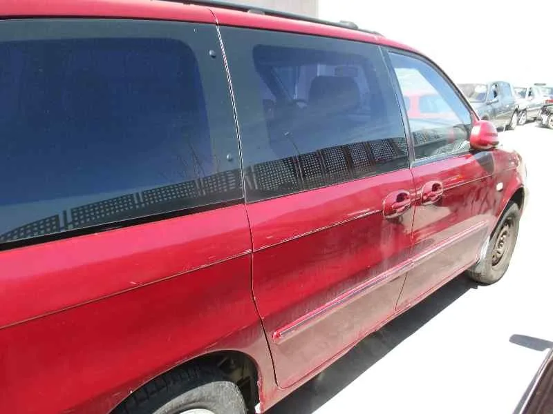 KIA CARNIVAL II KIA CARNIVAL II '2003 2.5 V6 EX GRANATE 2001