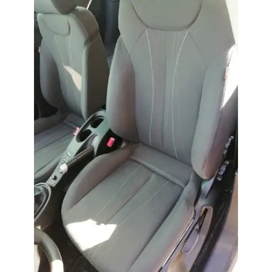 SEAT LEON (1P1) '2012 REFERENCE COPA BLANCO