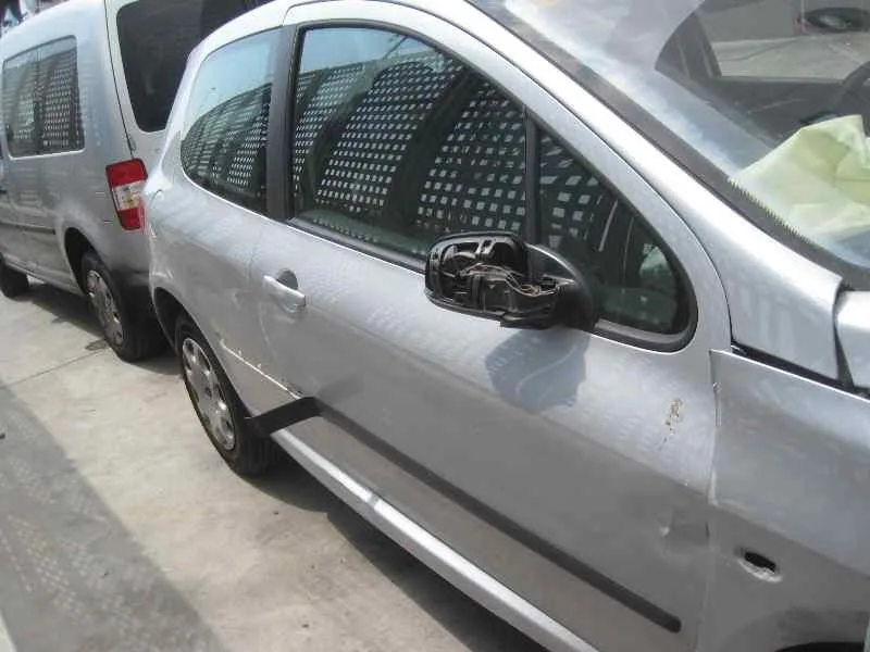 PEUGEOT 307 (S1) '2004 XR CLIM PLATA