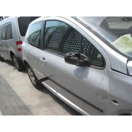 PEUGEOT 307 (S1) '2004 XR CLIM PLATA