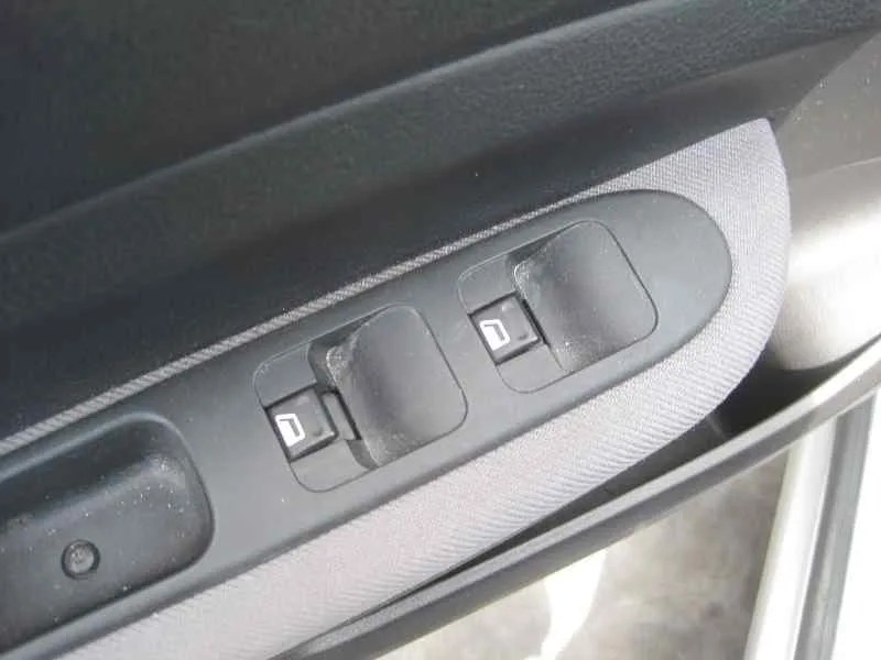 PEUGEOT 307 (S1) '2004 XR CLIM PLATA