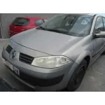 RENAULT MEGANE II BERLINA 5P RENAULT MEGANE II BERLINA 5P '2003 CONFORT AUTHENTIQUE GRIS 2002