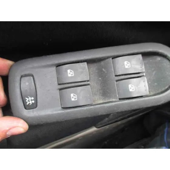 RENAULT MEGANE II BERLINA 5P '2003 CONFORT AUTHENTIQUE GRIS
