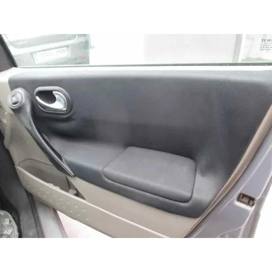 RENAULT MEGANE II BERLINA 5P '2003 CONFORT AUTHENTIQUE GRIS