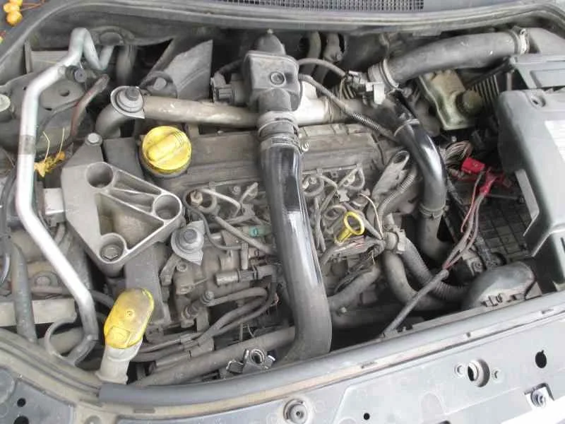 RENAULT MEGANE II BERLINA 5P '2003 CONFORT AUTHENTIQUE GRIS