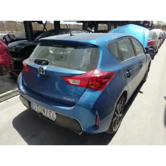 TOYOTA AURIS '2012 ACTIVE AZUL