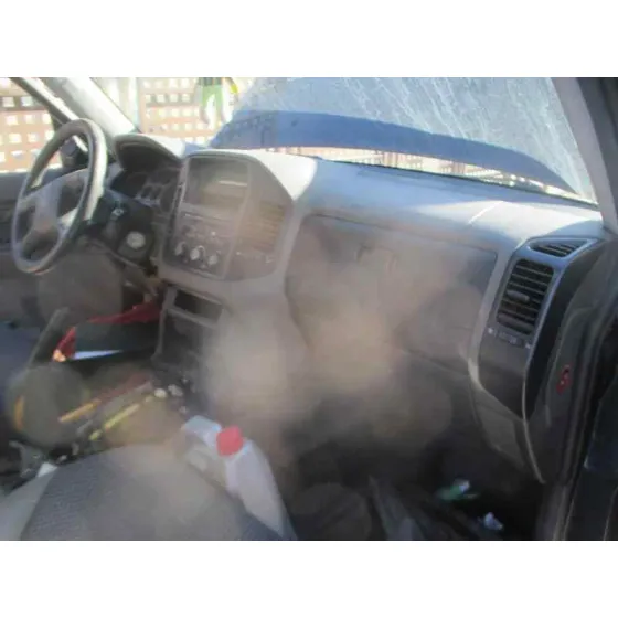 MITSUBISHI MONTERO (V60/V70) '2002 3.2 DI-D GLS (3-PTAS.) AZUL