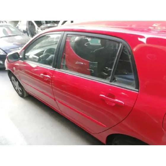 TOYOTA COROLLA (E12) '2004 1.4 D-4D LUNA COMPACT ROJO