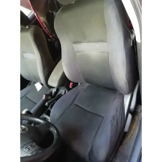 TOYOTA COROLLA (E12) '2004 1.4 D-4D LUNA COMPACT ROJO