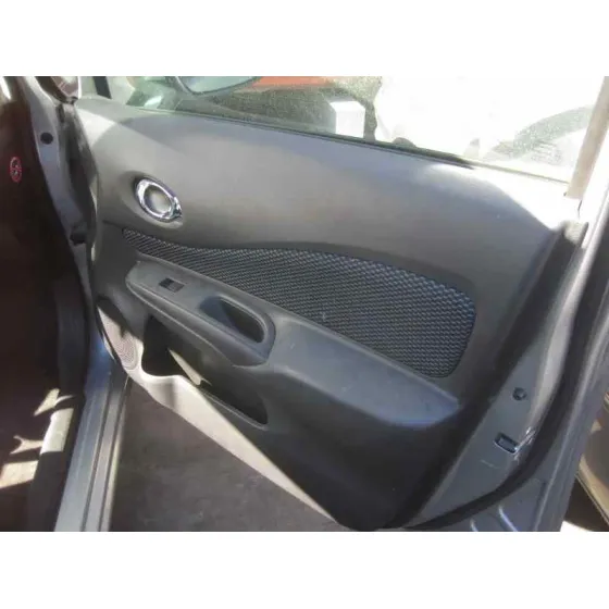 NISSAN NOTE '2015 ACENTA PLATA