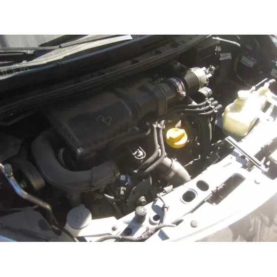 NISSAN NOTE '2015 ACENTA PLATA